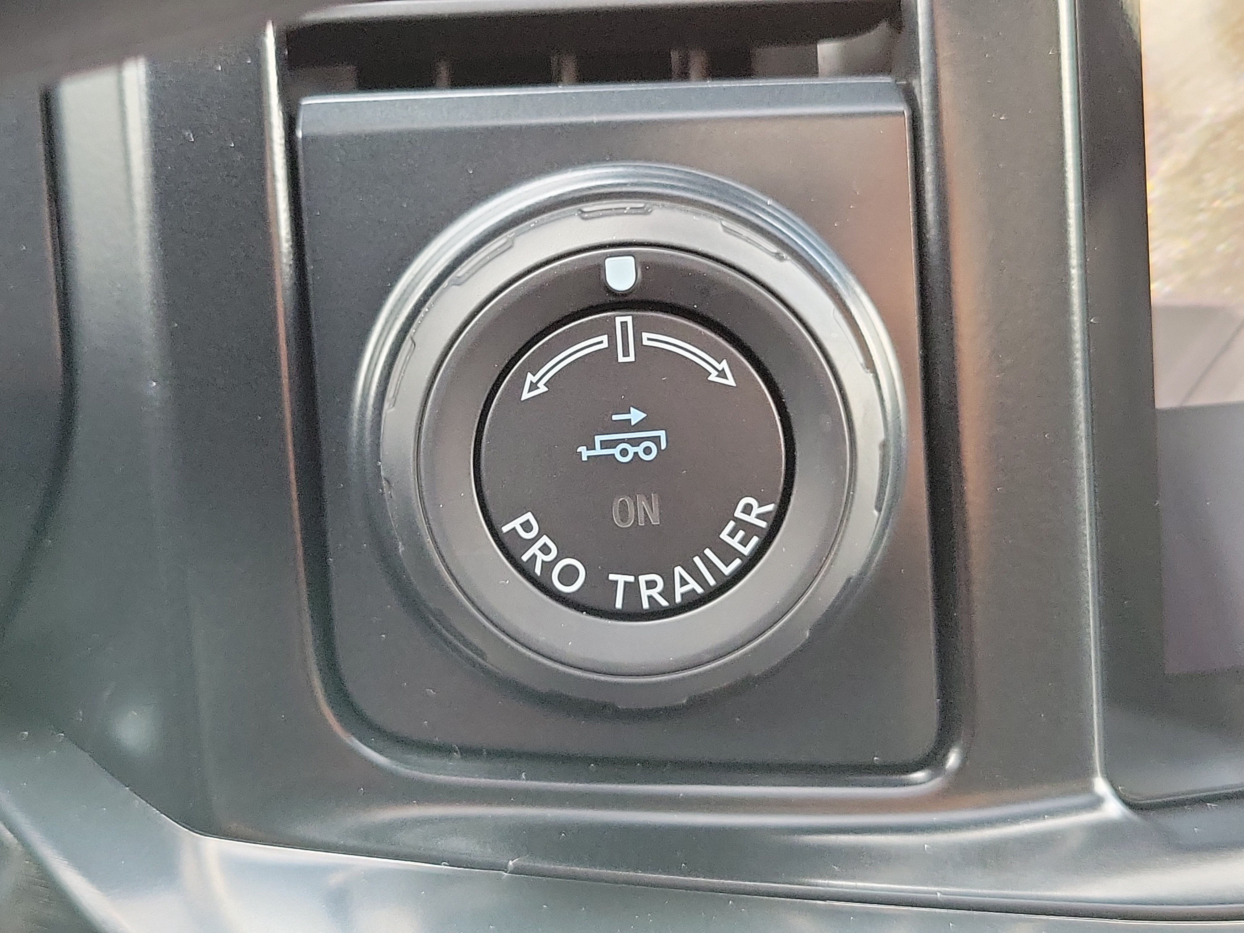 New 2026 Ford F350 Lariat w/ Lariat Ultimate Package AWD/4WD image 33