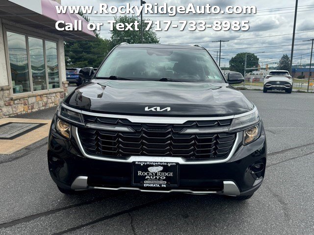 Used 2024 Kia Seltos EX AWD/4WD image 2