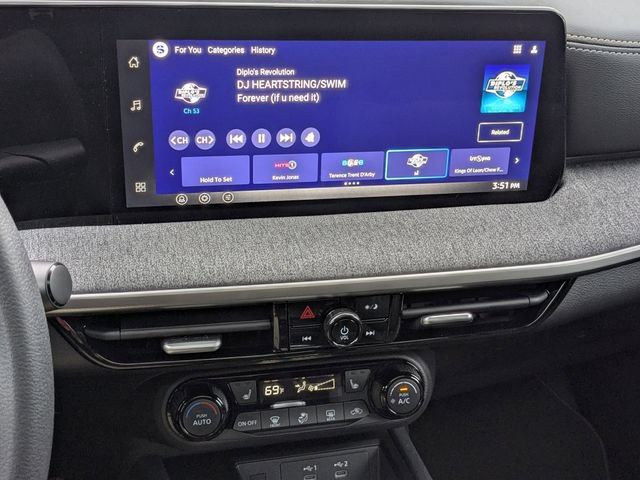 New 2026 Nissan Kicks SV w/ SV Premium Package FWD image 19