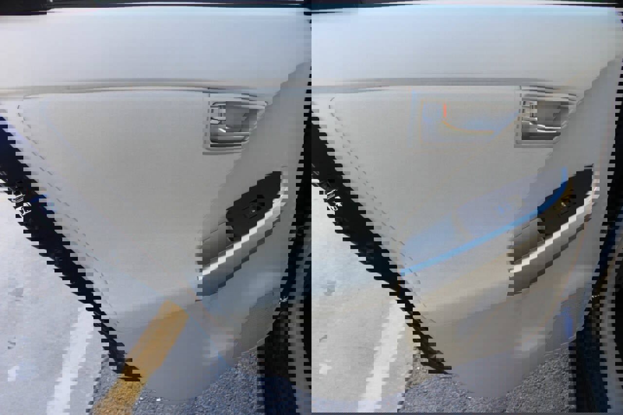 Used 2013 Toyota Prius Two image 14