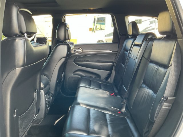 Used 2015 Jeep Grand Cherokee Limited w/ Trailer Tow Group IV AWD/4WD image 22