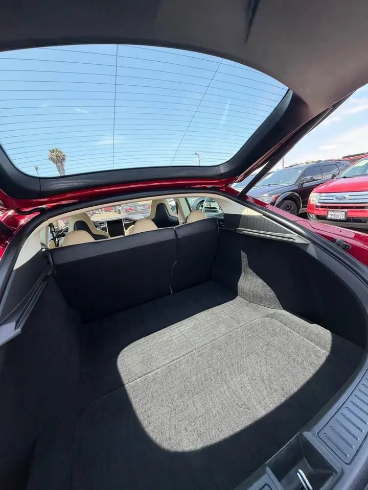 Used 2014 Tesla Model S P85 RWD image 9