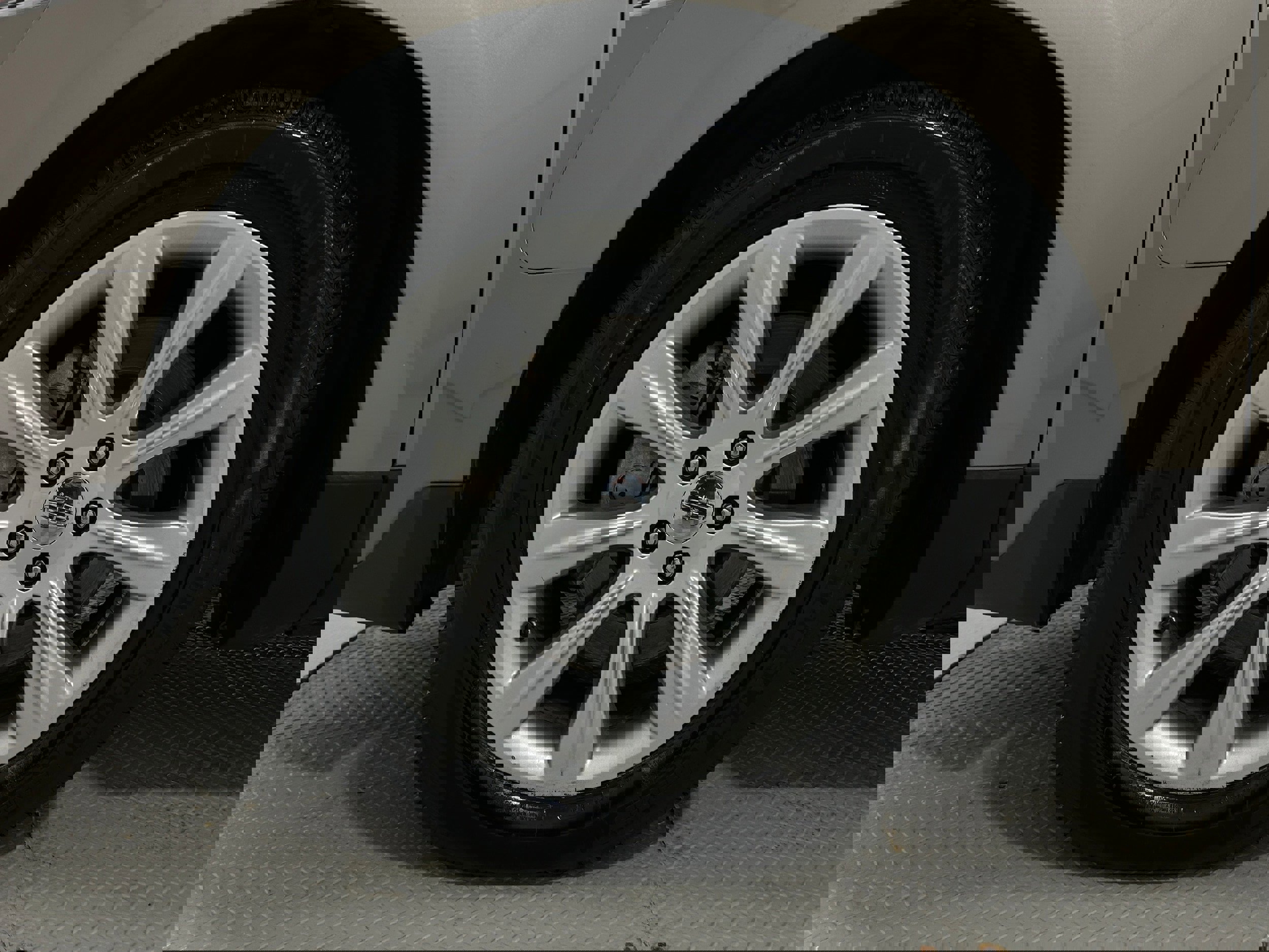 Used 2018 Lincoln MKT AWD image 41