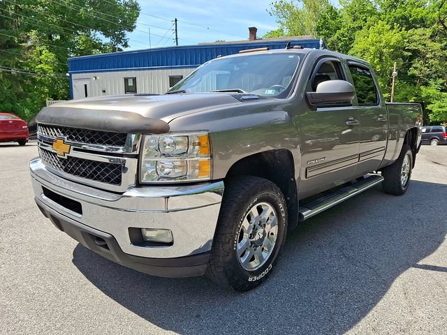 Used 2013 Chevrolet Silverado 2500 LTZ w/ LTZ Plus Package AWD/4WD image 4