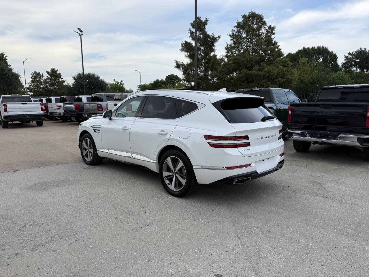 Used 2023 Genesis GV80 2.5T w/ Advanced Package AWD/4WD image 4