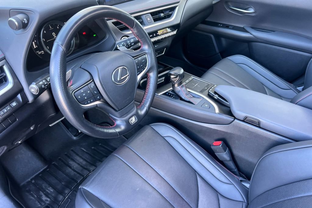 Used 2019 Lexus UX 200 F Sport w/ F Sport Premium Package FWD image 12