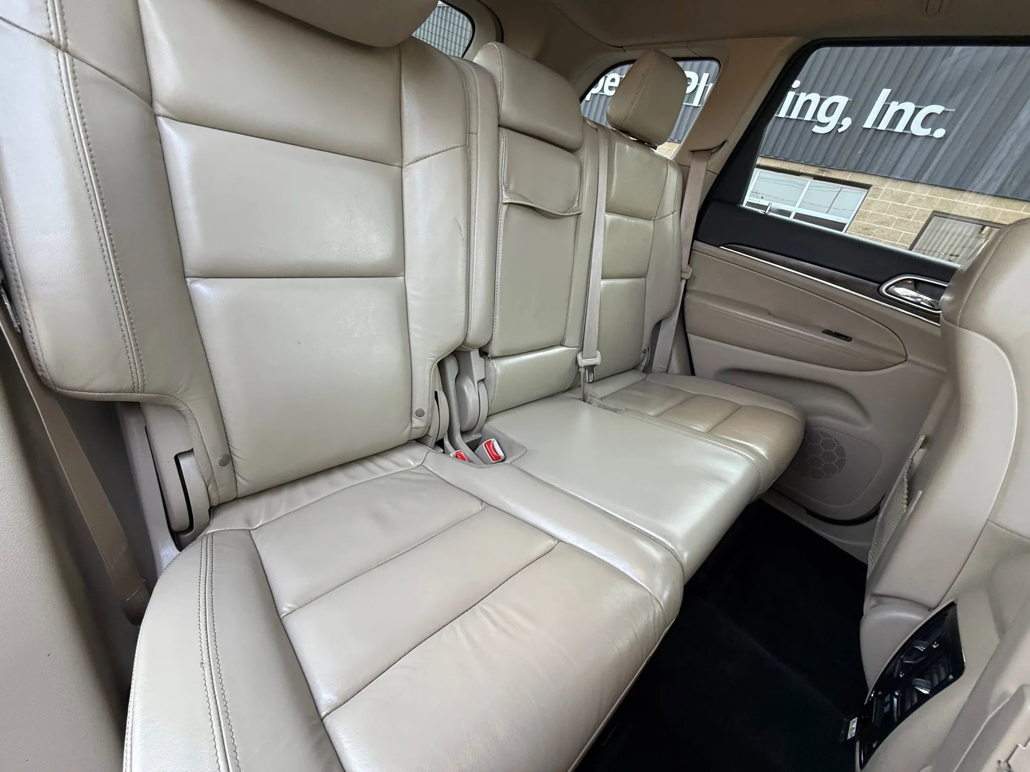 Used 2018 Jeep Grand Cherokee Limited image 17