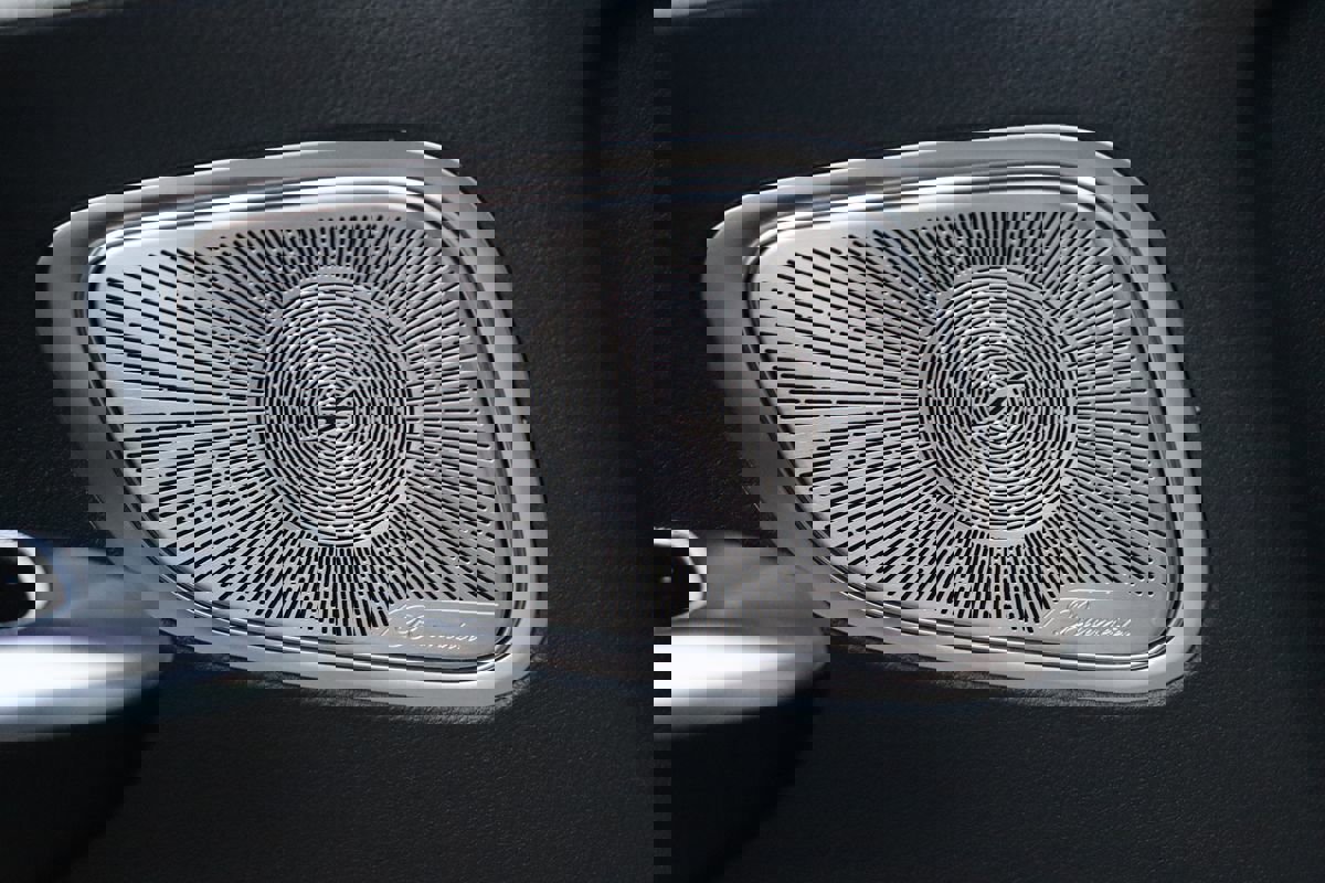 Used 2024 Mercedes-Benz GLC 300 4MATIC w/ AMG Line image 42