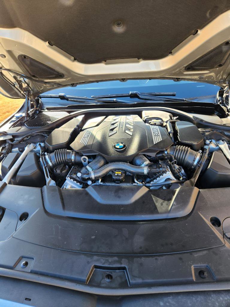 Used 2022 BMW 750i xDrive w/ M Sport Package image 31