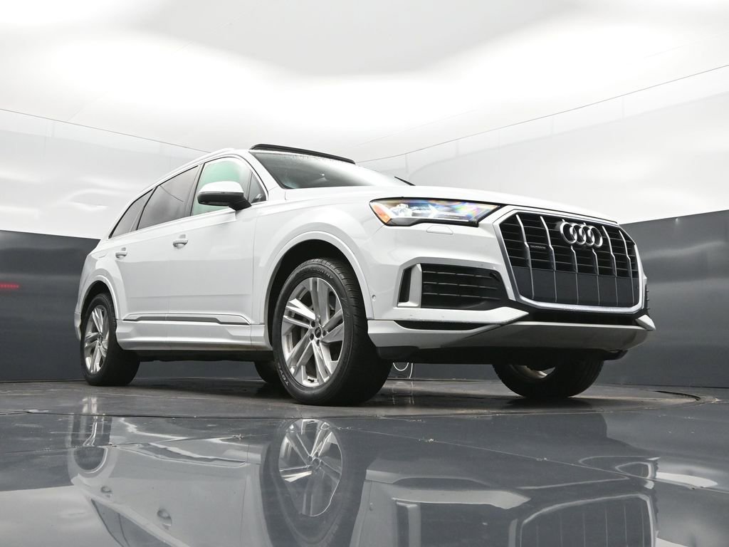 Used 2021 Audi Q7 2.0T Premium w/ Convenience Package AWD/4WD image 45