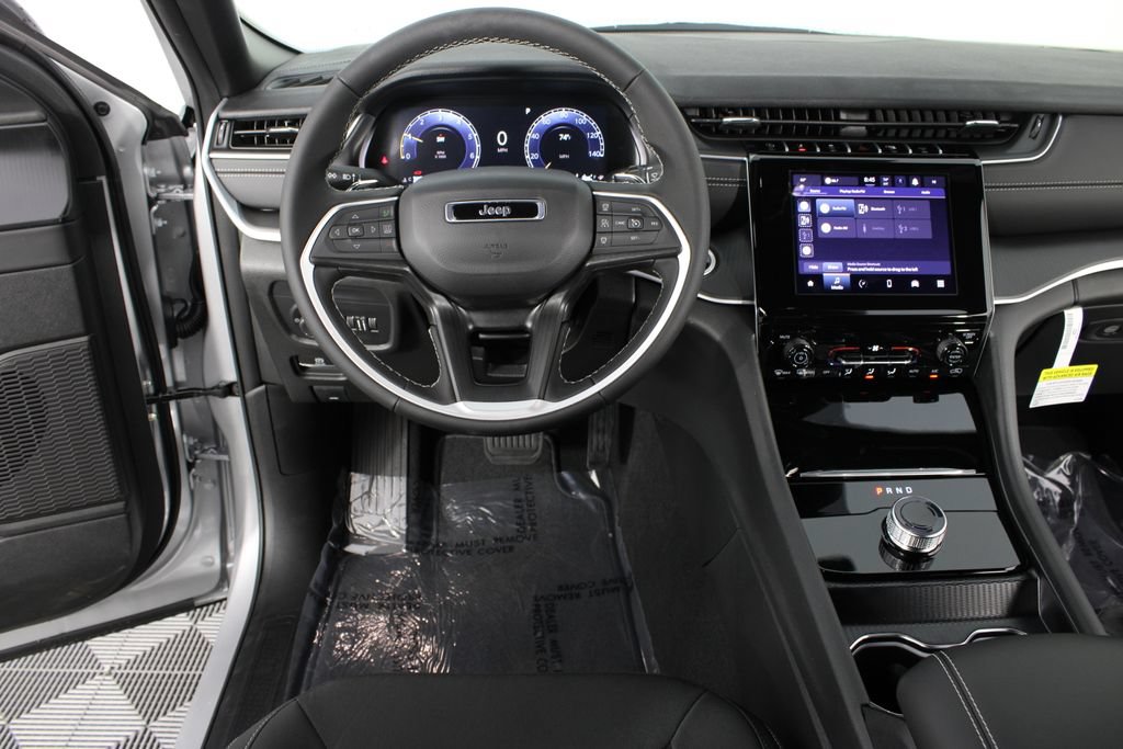 New 2026 Jeep Grand Cherokee Laredo AWD/4WD image 10