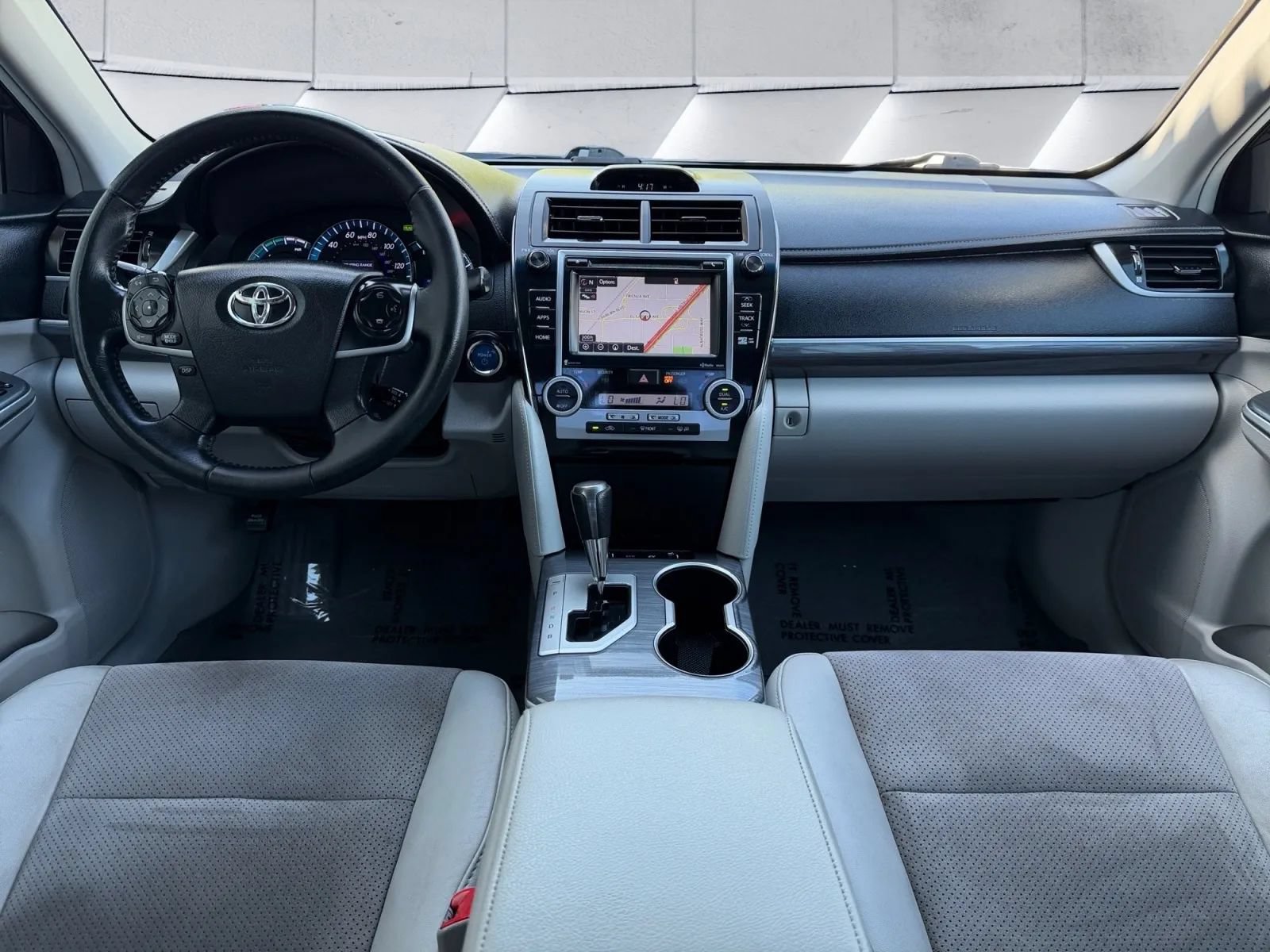 Used 2014 Toyota Camry XLE w/ Leather Package FWD image 12