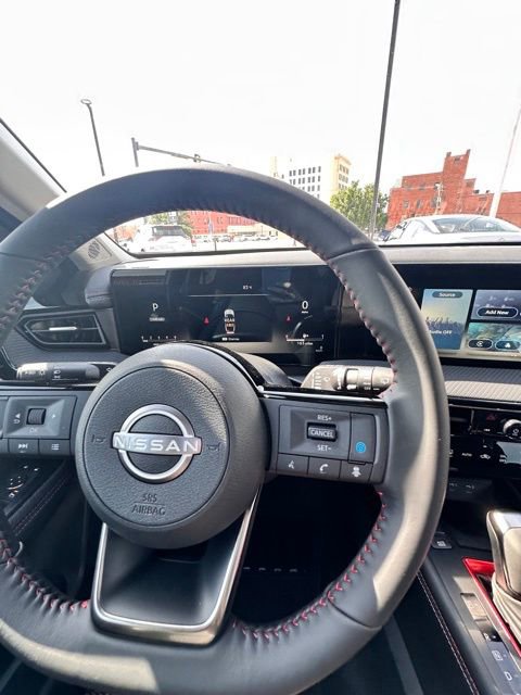 New 2025 Nissan Kicks SR image 20