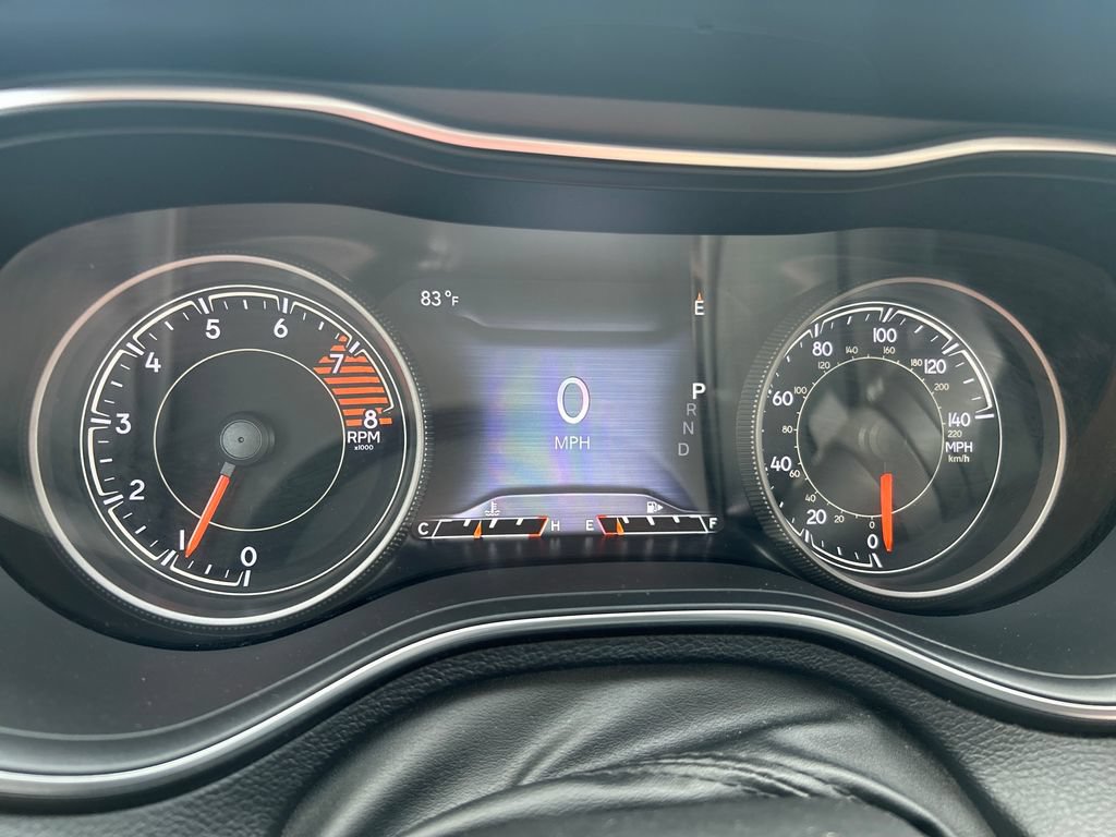 Used 2019 Jeep Cherokee Trailhawk w/ Cold Weather Group AWD/4WD image 24