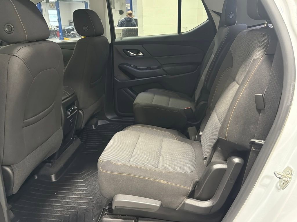 Used 2018 Chevrolet Traverse LT image 25