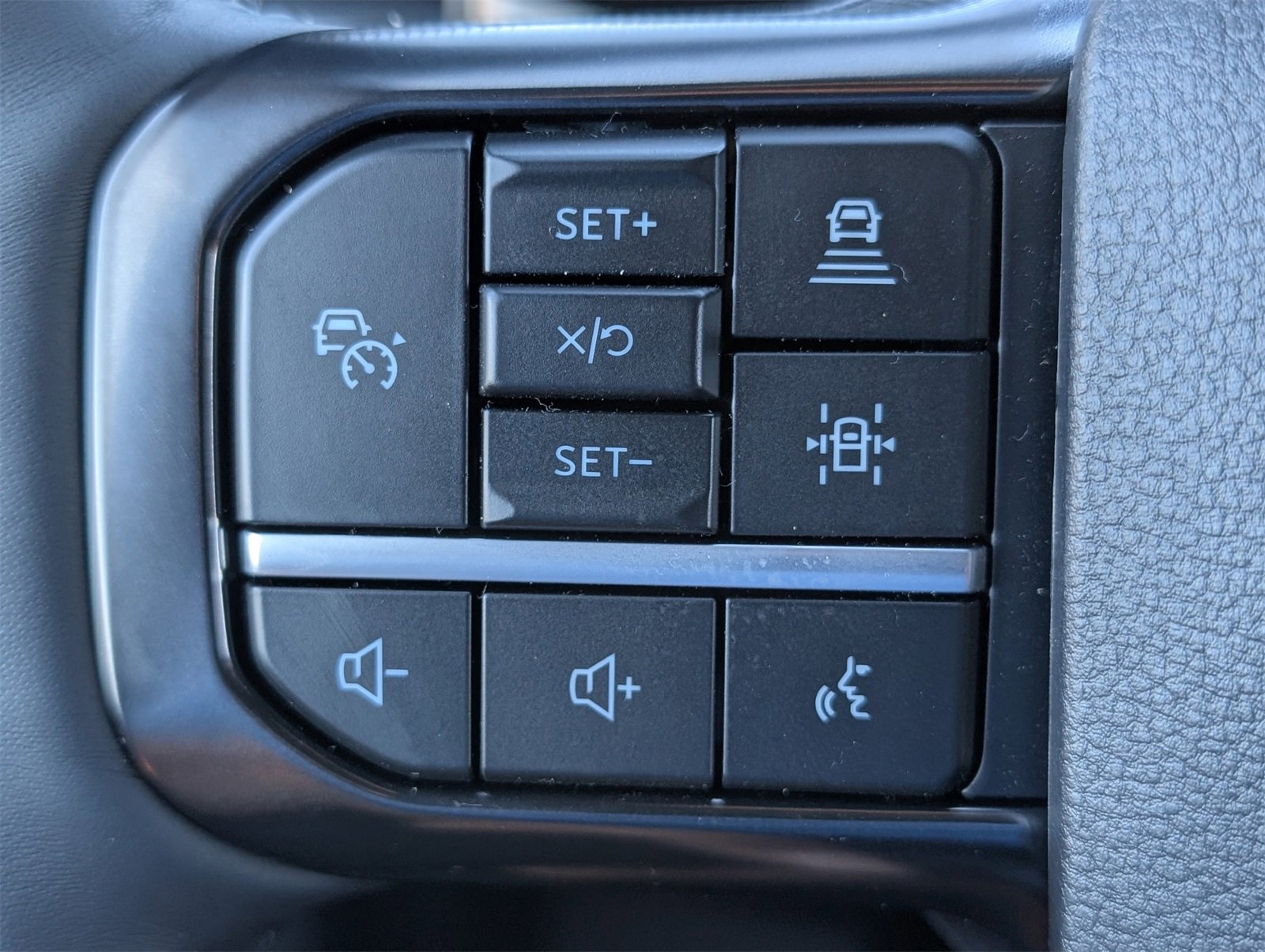 New 2025 Ford F150 Platinum w/ FX4 Off-Road Package image 22