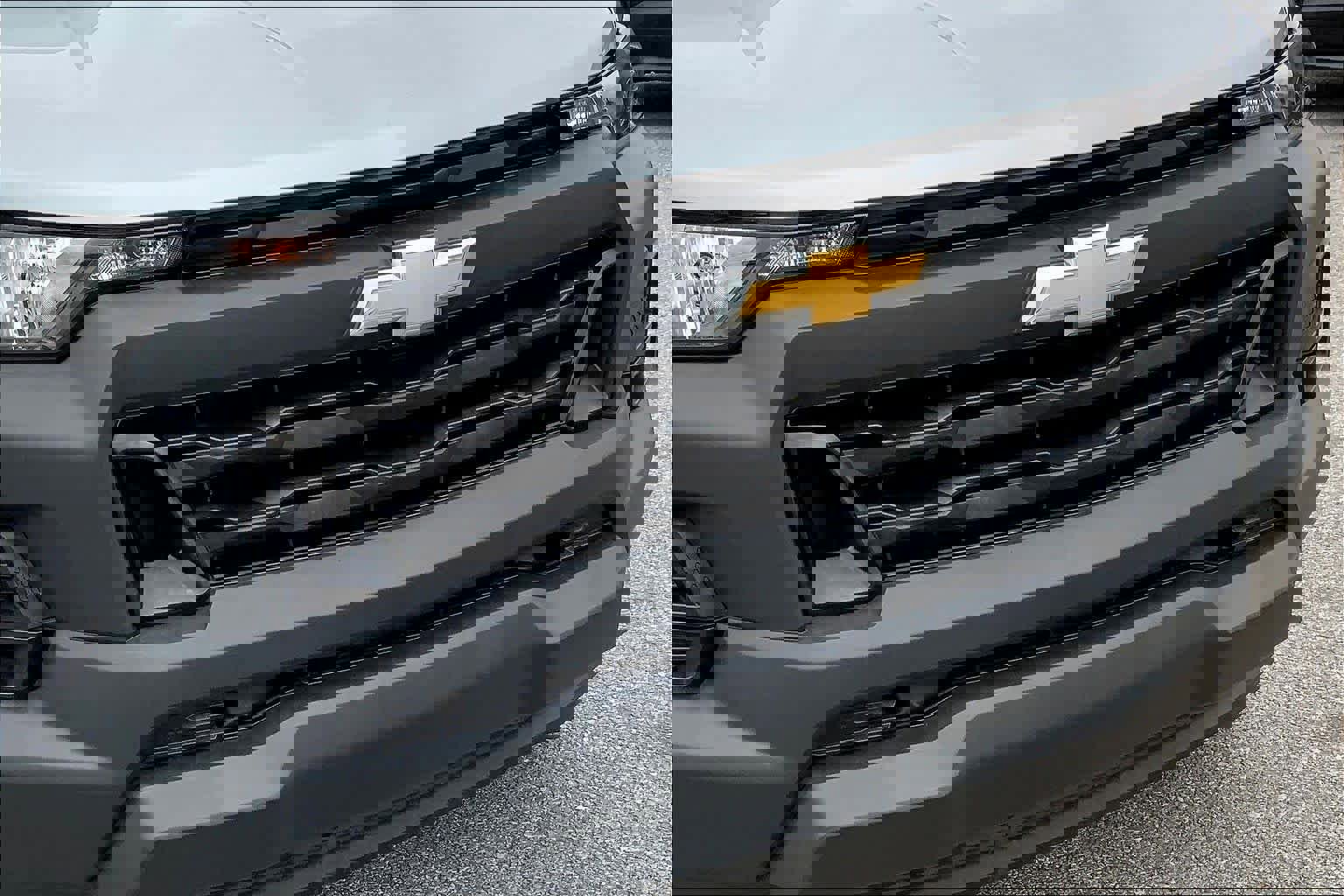 Used 2023 Chevrolet Colorado W/T image 28