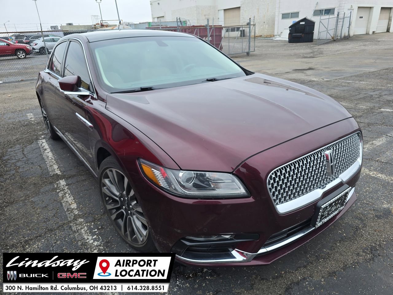 Used 2017 Lincoln Continental Select image 10
