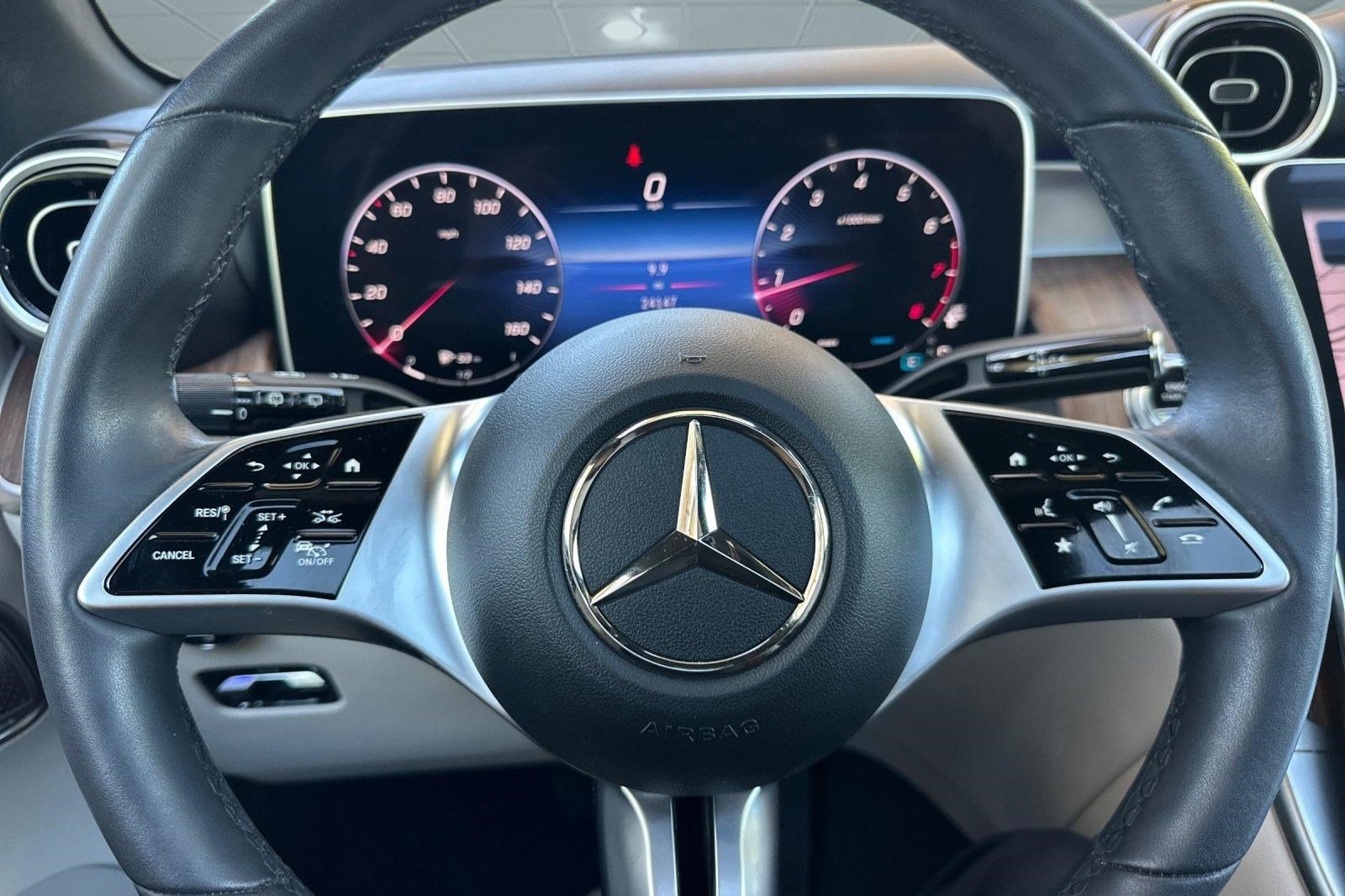 Used 2023 Mercedes-Benz GLC 300 4MATIC image 10