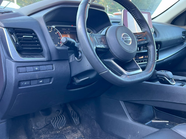 Used 2021 Nissan Rogue SV w/ Premium Package AWD/4WD image 2