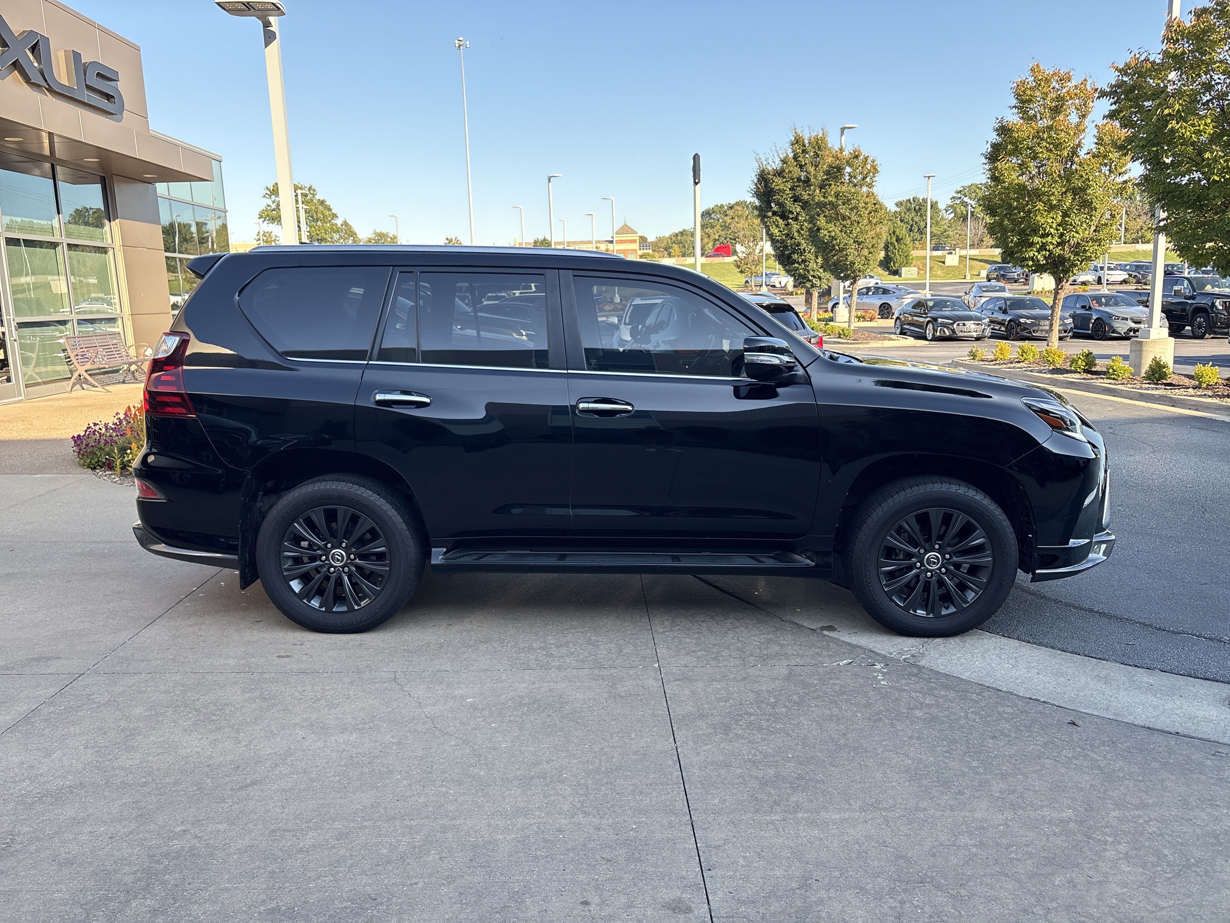 Used 2021 Lexus GX 460 Premium AWD/4WD image 12