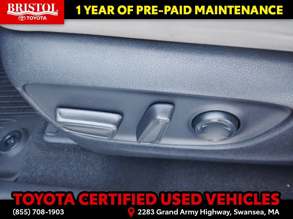 Certified 2021 Toyota RAV4 XLE w/ Convenience Package AWD/4WD image 21