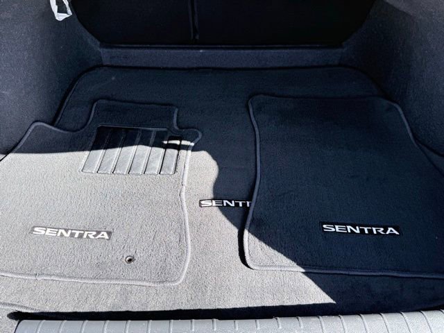 Used 2024 Nissan Sentra SR FWD image 17
