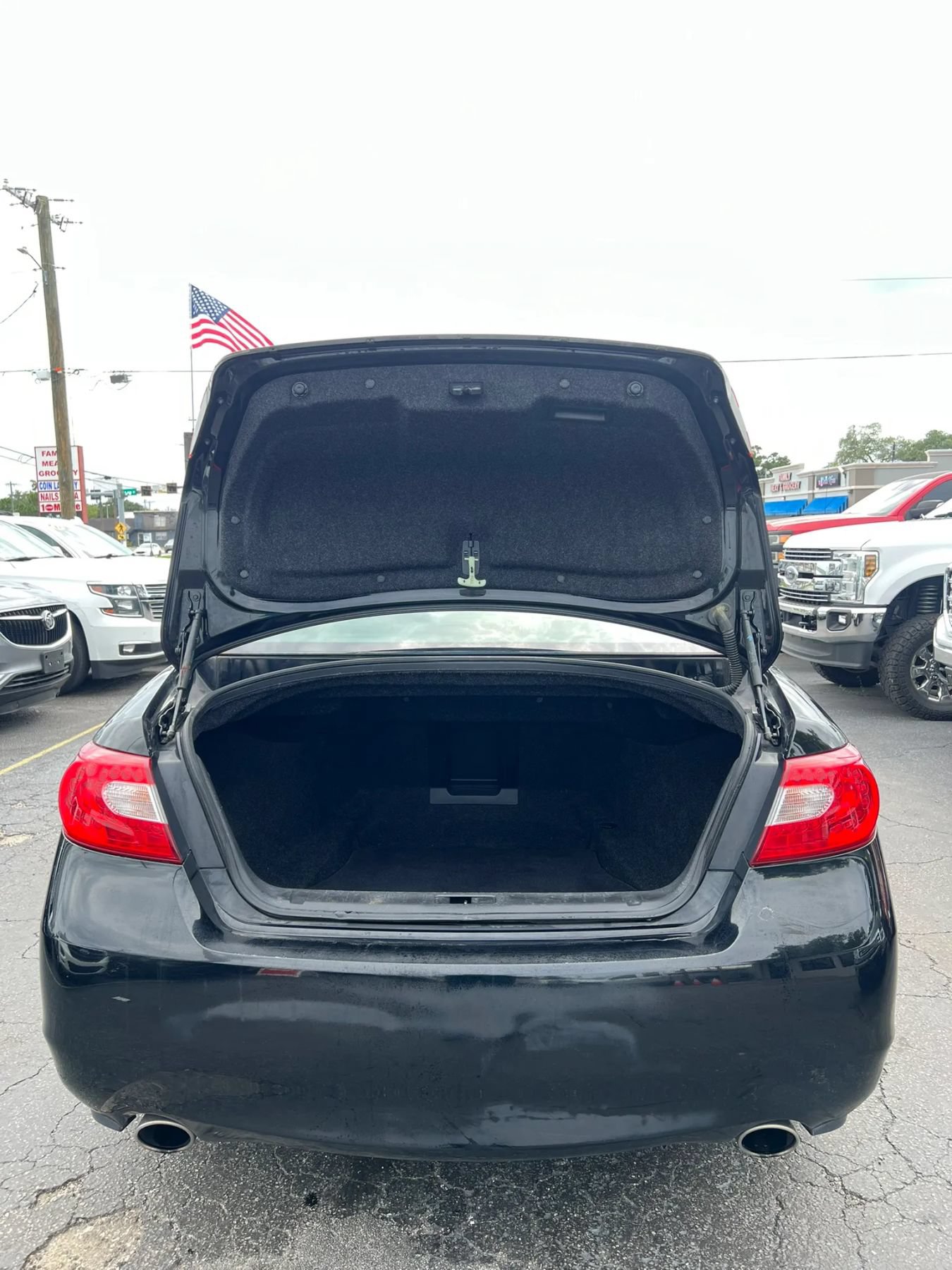 Used 2012 INFINITI M37 w/ Premium Pkg RWD image 19