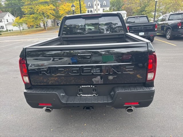 New 2026 Honda Ridgeline Black Edition image 4