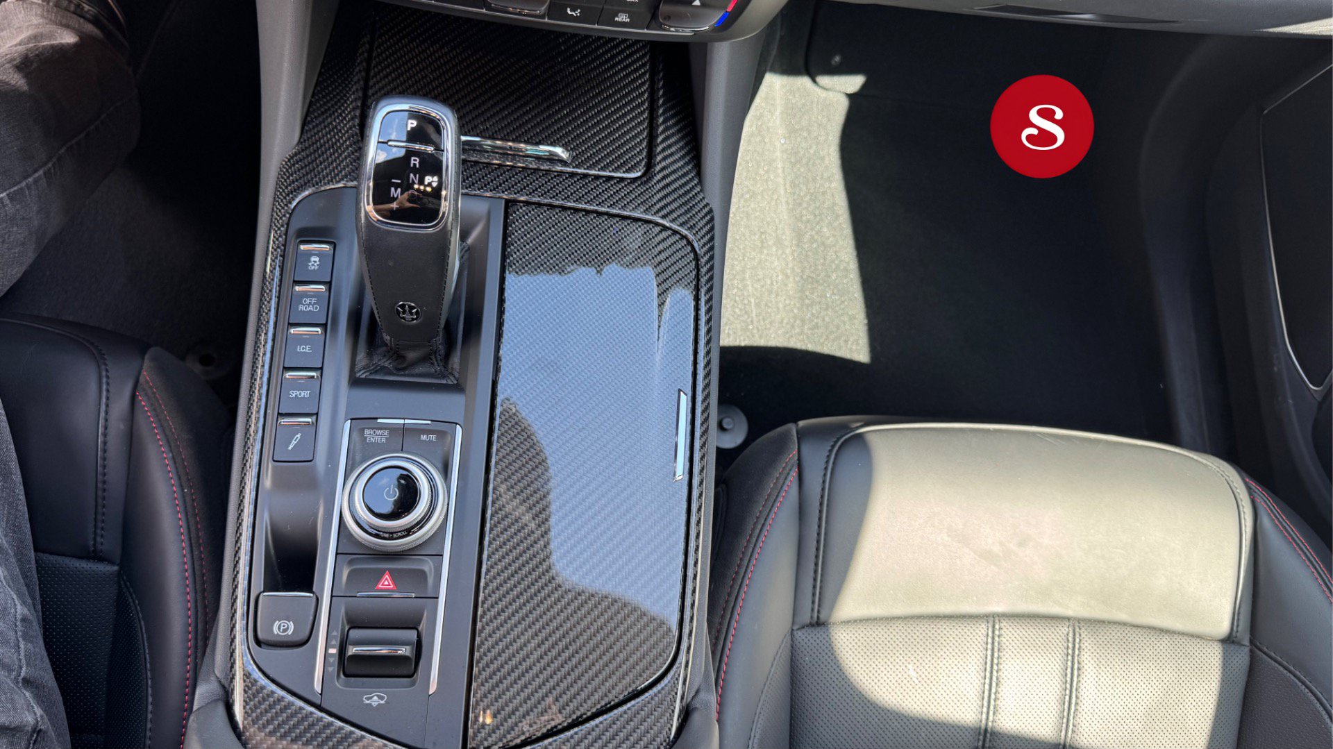 Used 2024 Maserati Levante Modena Ultima AWD/4WD image 17