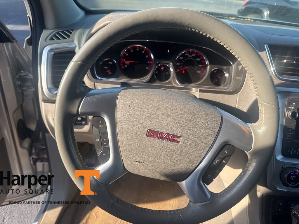 Used 2015 GMC Acadia SLT image 17