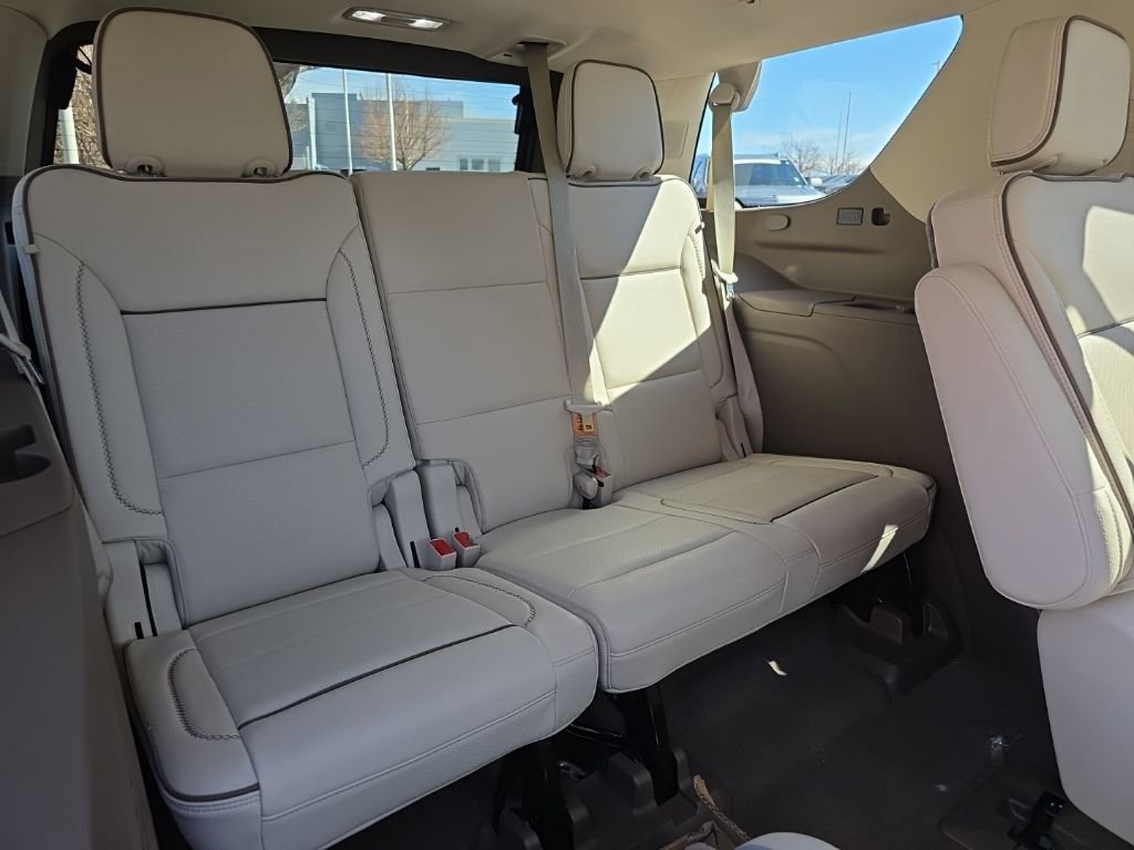 Used 2021 GMC Yukon Denali w/ Denali Premium Package image 23