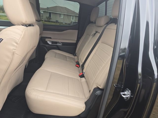 Used 2024 Ford Ranger Lariat w/ FX4 Off-Road Package AWD/4WD image 17