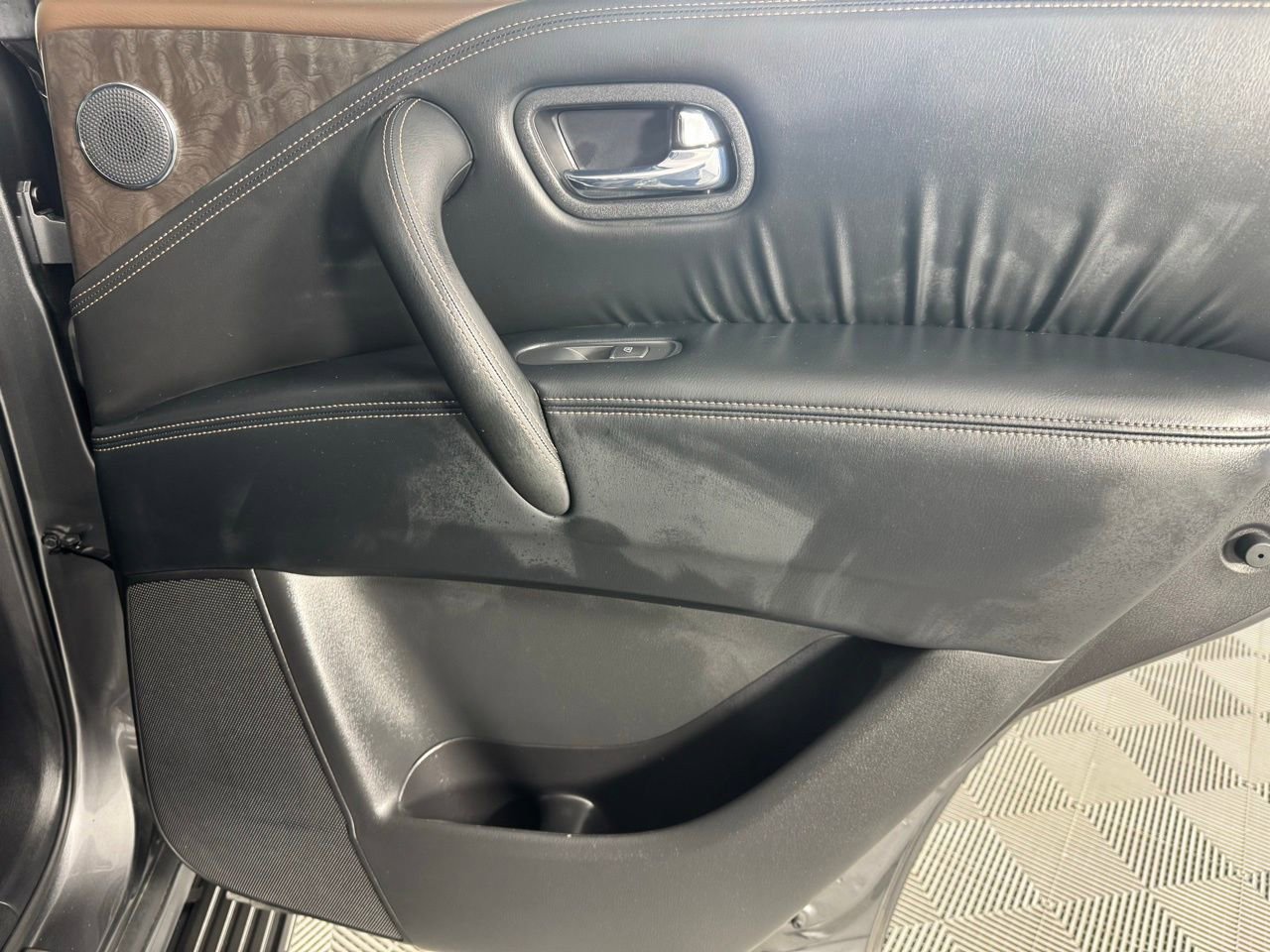 Used 2024 Nissan Armada Platinum w/ Captain's Chairs Package image 31