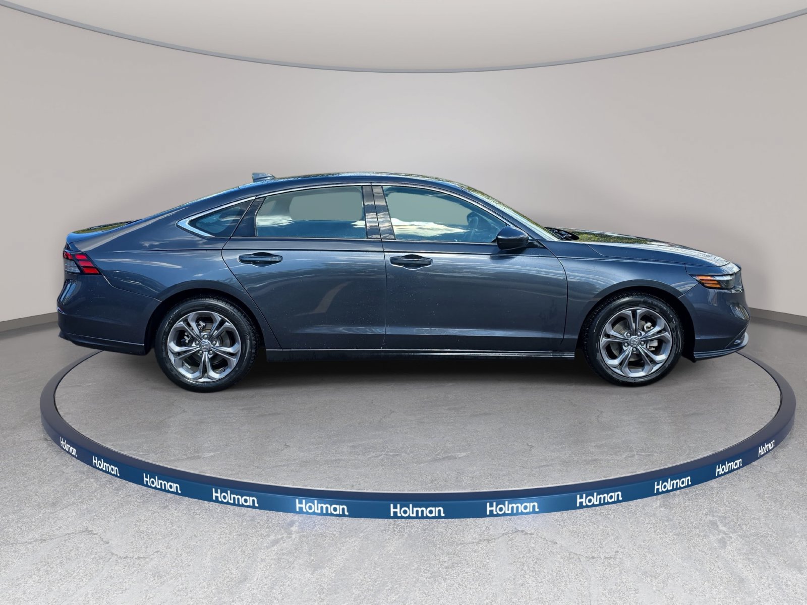 Used 2024 Honda Accord EX image 5