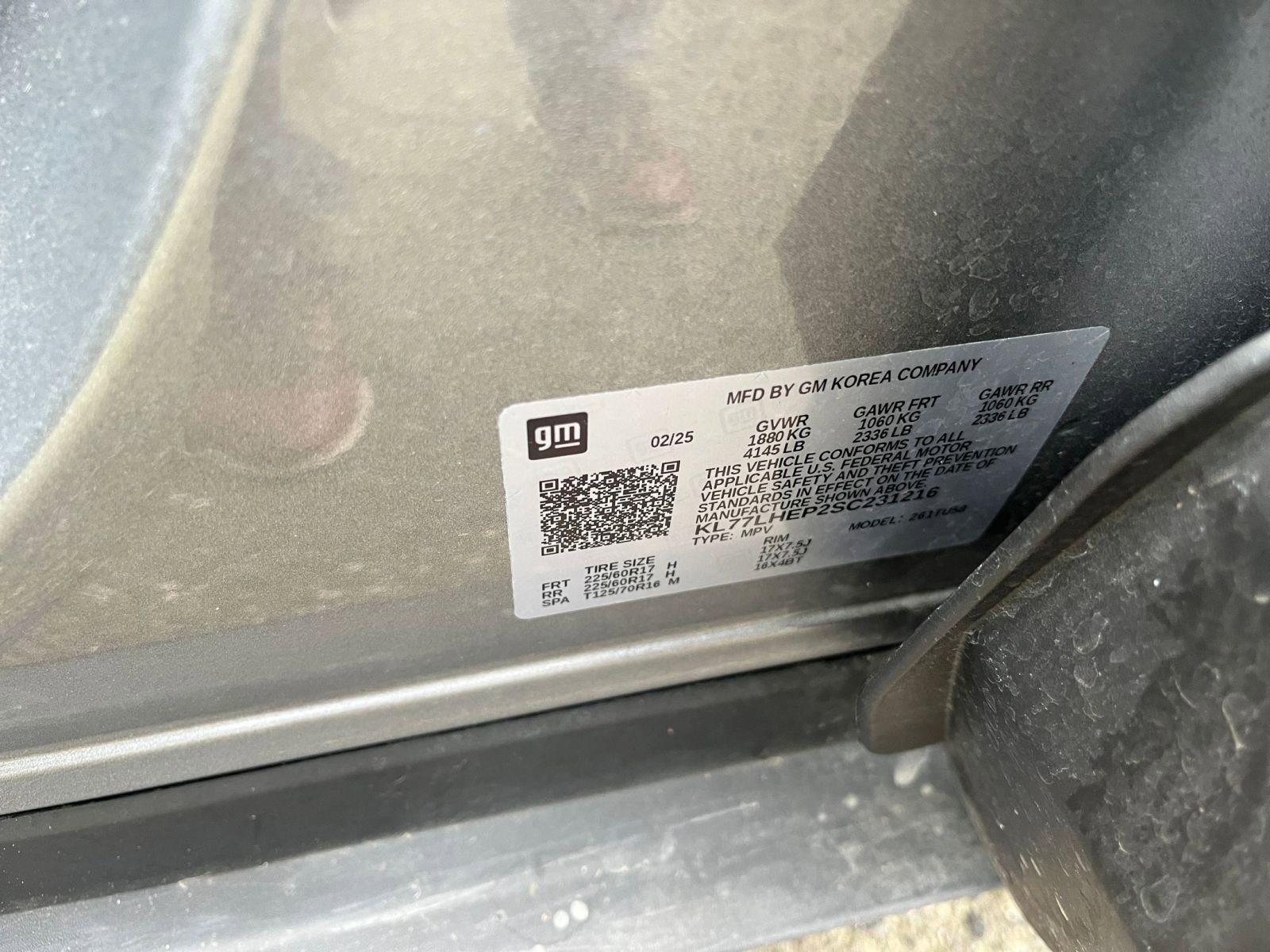 Used 2025 Chevrolet Trax LT FWD image 30