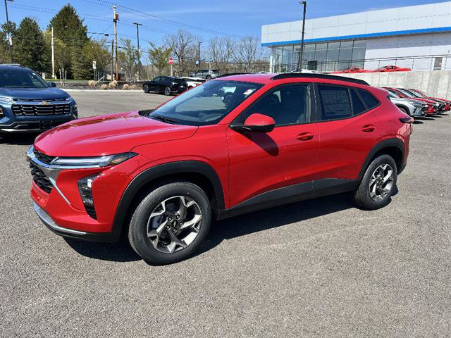 New 2026 Chevrolet Trax LT FWD image 1