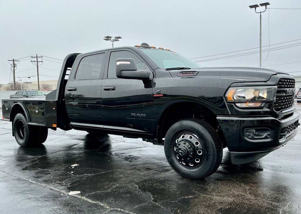 Used 2024 RAM 3500 Big Horn w/ Night Edition image 6