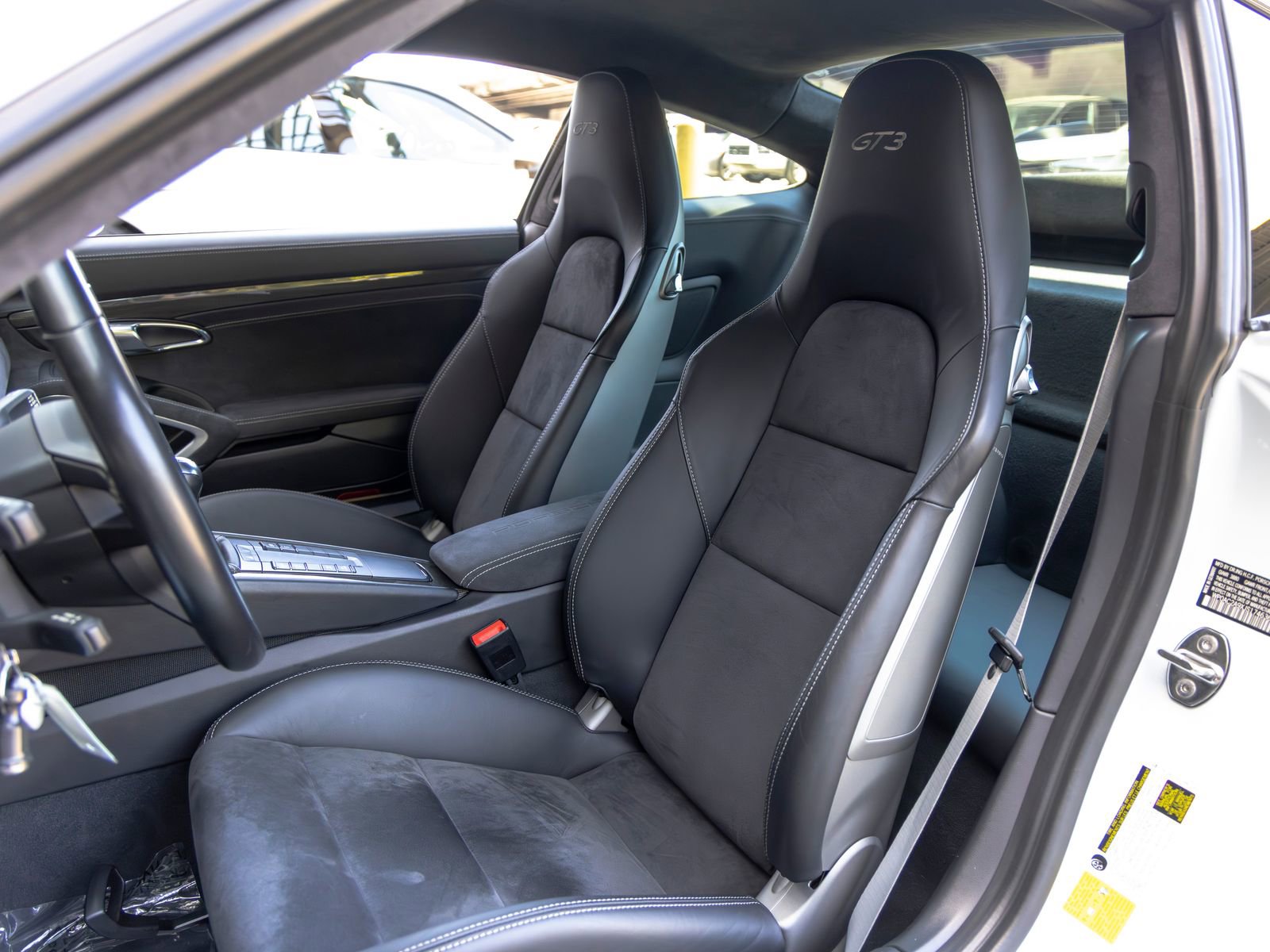 Used 2018 Porsche 911 GT3 RWD image 5