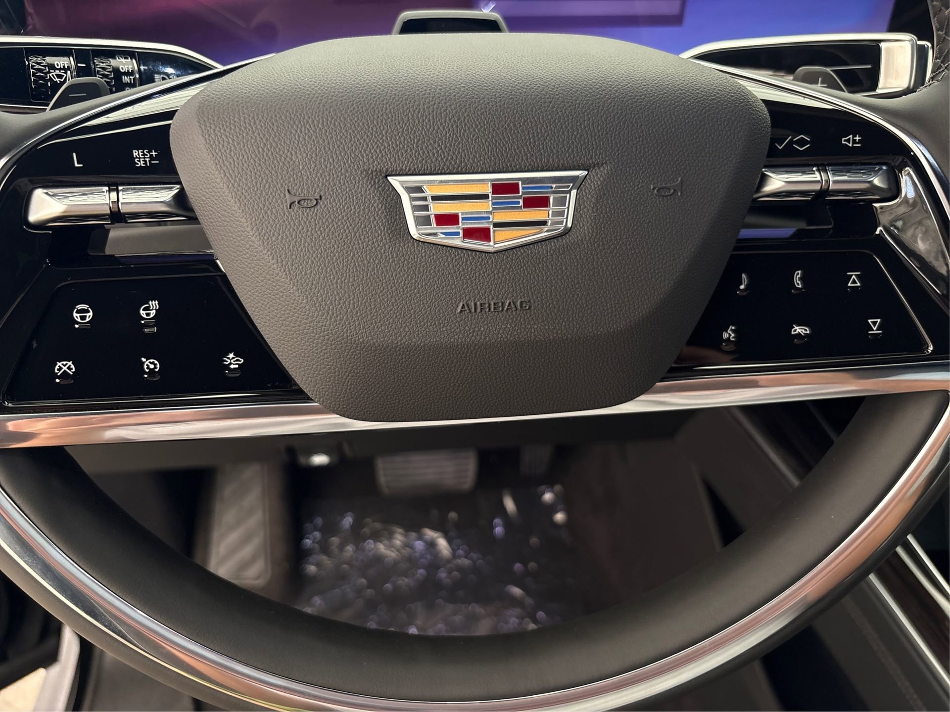 New 2025 Cadillac Escalade Premium Luxury image 18