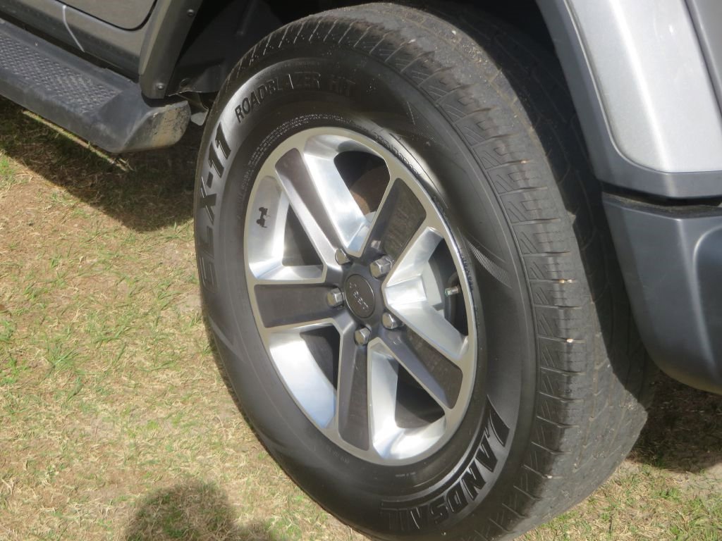 Used 2021 Jeep Wrangler Unlimited Sahara image 22