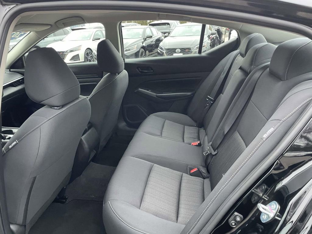 Certified 2025 Nissan Altima 2.5 S image 12