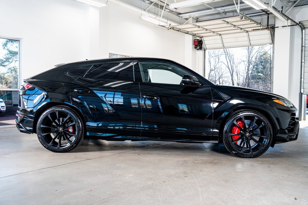 Used 2021 Lamborghini Urus image 5