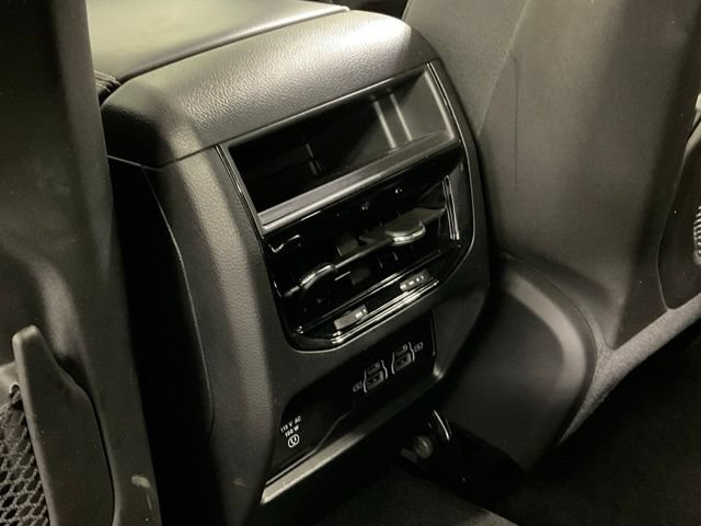 Used 2023 Jeep Grand Cherokee Altitude AWD/4WD image 24