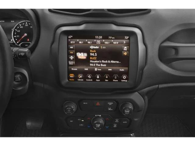 Certified 2022 Jeep Renegade Latitude w/ Convenience Group AWD/4WD image 10