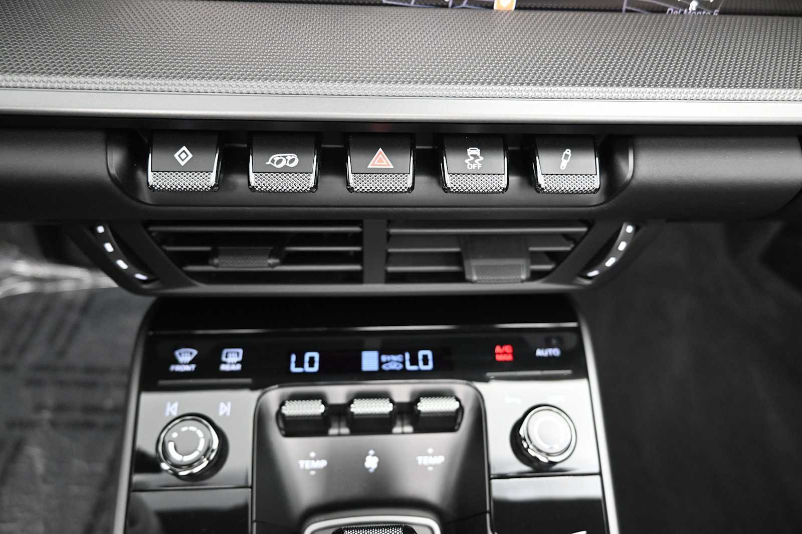 New 2026 Porsche 911 Carrera 4S AWD/4WD image 14