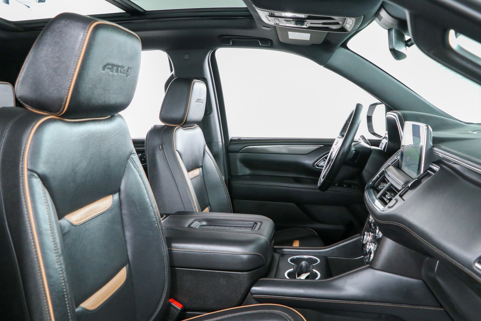 Used 2024 GMC Yukon AT4 AWD/4WD image 31