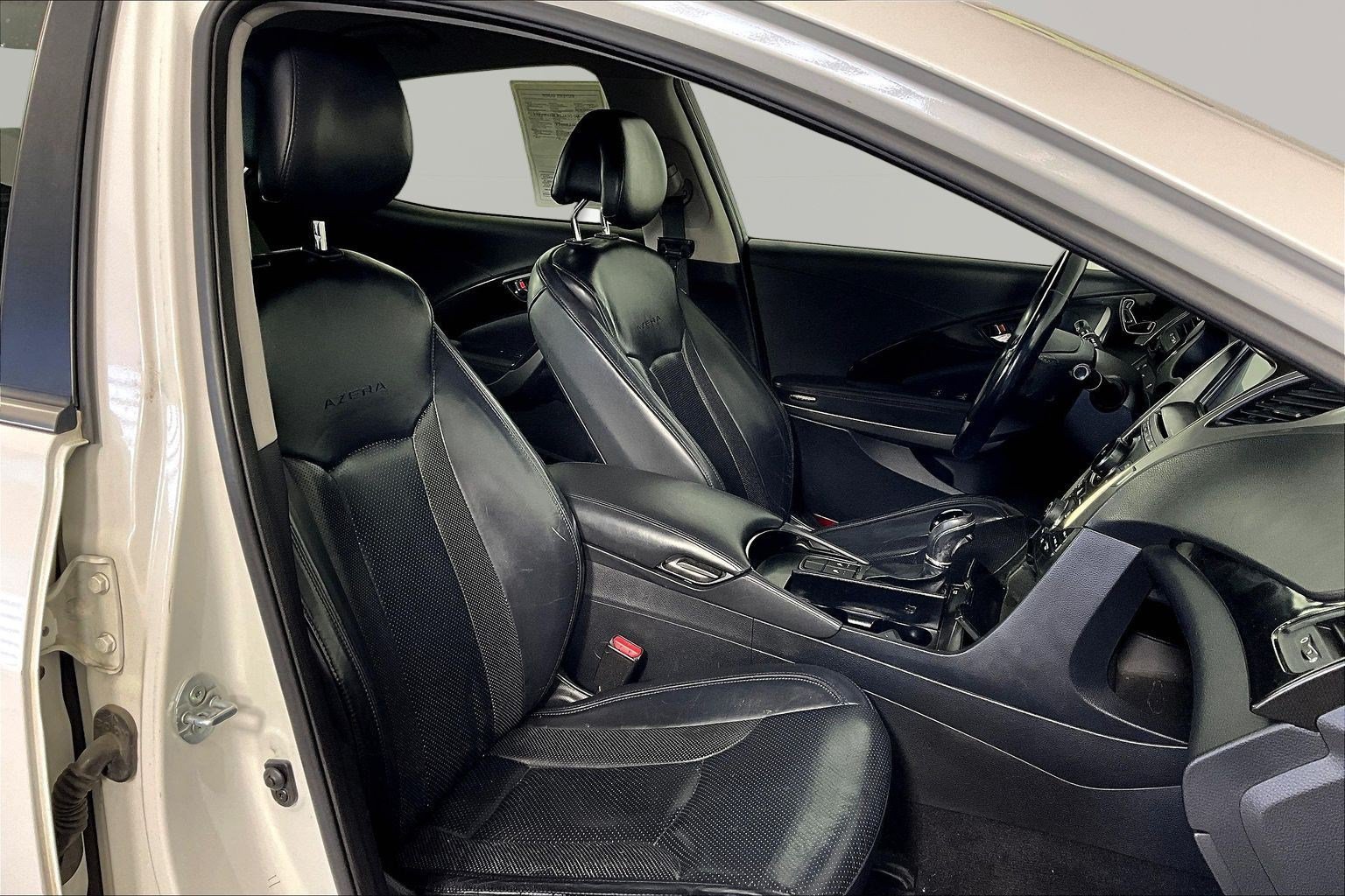 Used 2013 Hyundai Azera FWD image 29