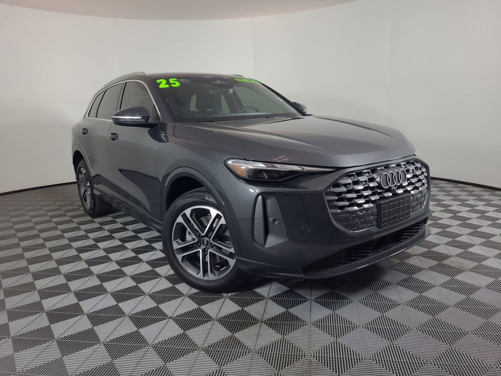 Used 2025 Audi Q5 Premium image 1