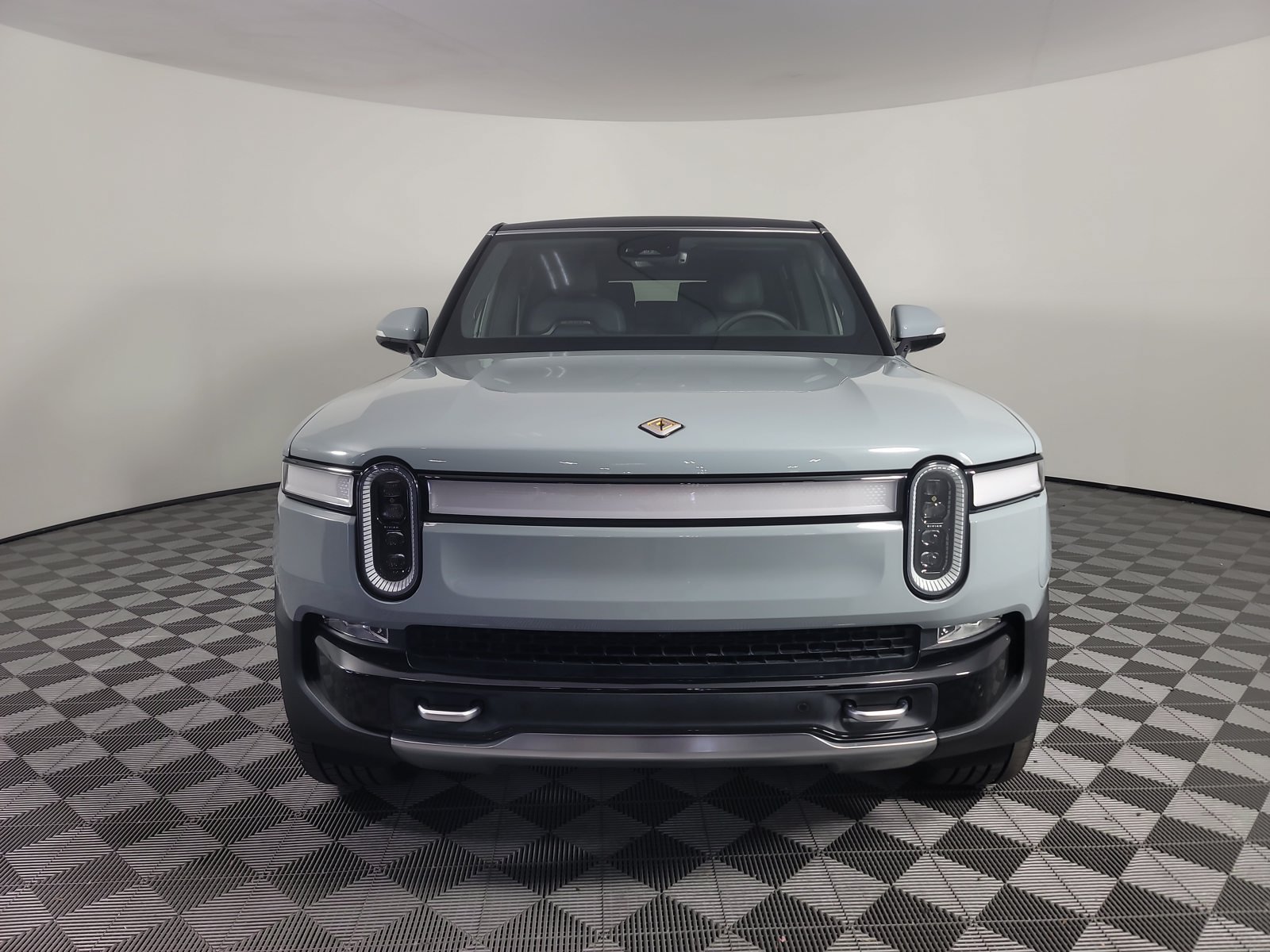 Used 2022 Rivian R1S Launch Edition Quad AWD/4WD image 8